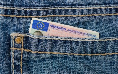 Welche Fahrerlaubnis benötige ich für meinen Anhänger?